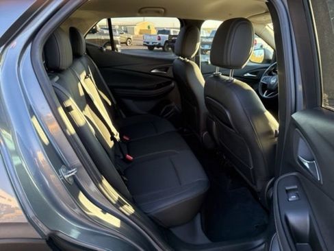 Used 2022 Buick Encore GX Select image 9