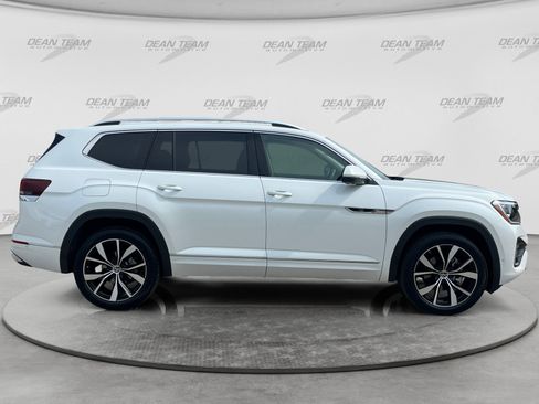Certified 2026 Volkswagen Atlas SEL Premium R-Line AWD/4WD image 8