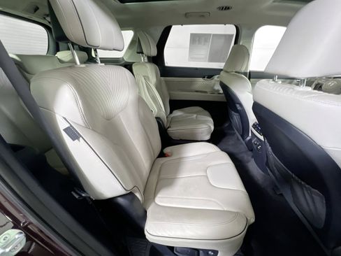 Used 2023 Hyundai Palisade Calligraphy image 30