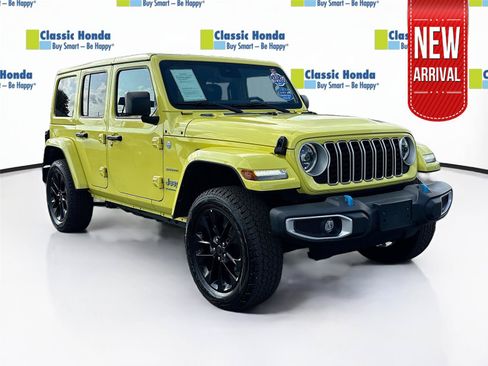 Used 2024 Jeep Wrangler Unlimited Sahara AWD/4WD image 1