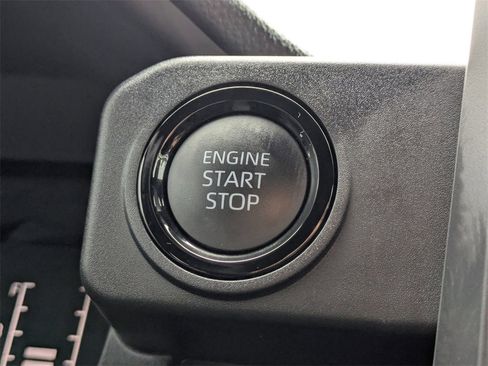 Certified 2024 Toyota Tacoma SR image 29