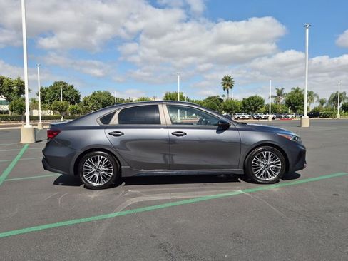 Used 2022 Kia Forte GT-Line FWD image 4