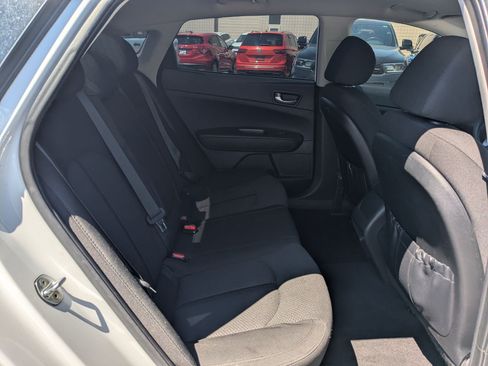 Used 2017 Kia Optima LX FWD image 30