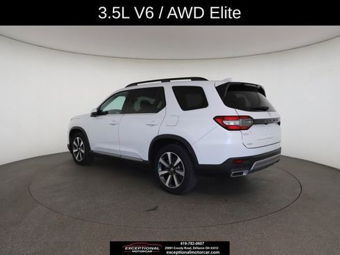 Used 2023 Honda Pilot Elite image 12