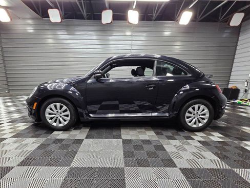 Used 2019 Volkswagen Beetle 2.0T S FWD image 9