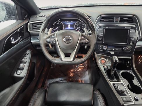 Used 2021 Nissan Maxima SR w/ Sport Mat Group FWD image 10