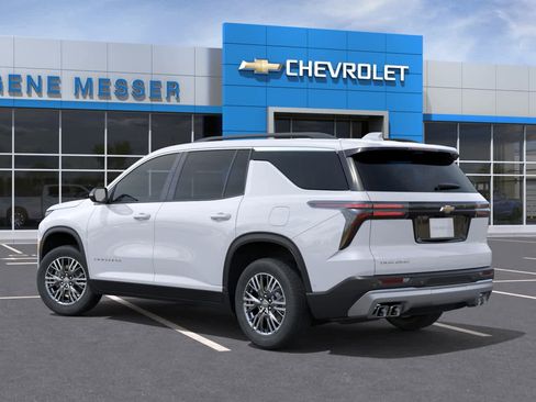New 2026 Chevrolet Traverse LT FWD image 3