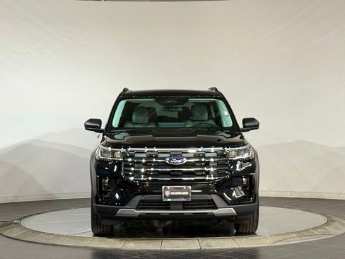 New 2026 Ford Explorer Active w/ Active Comfort Package AWD/4WD image 3