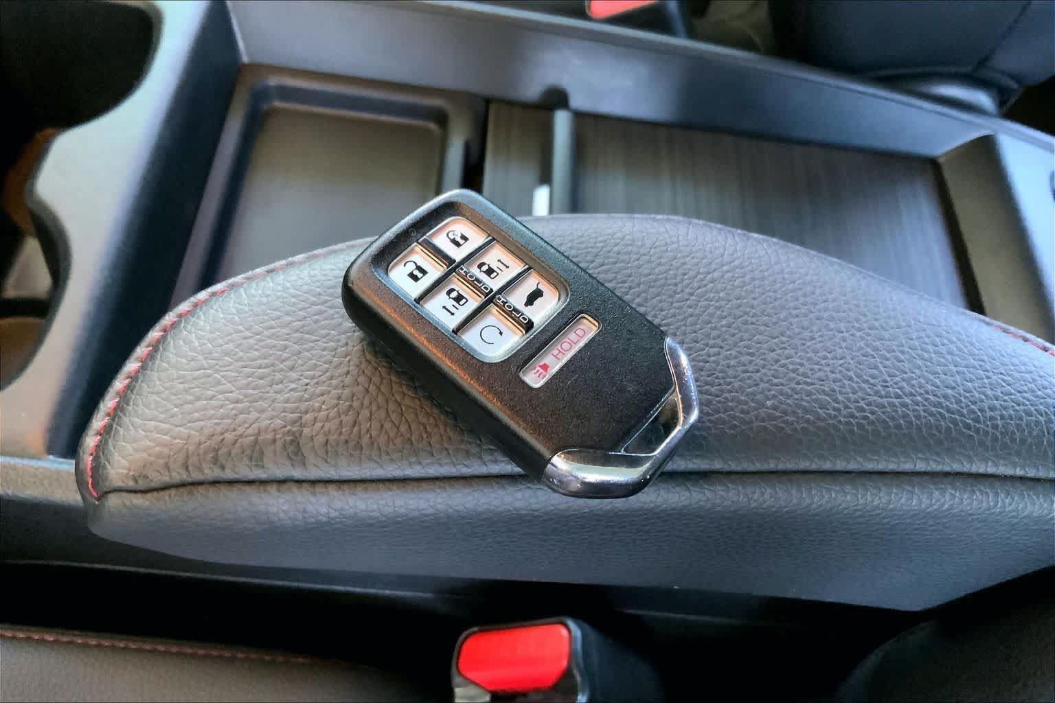 Used 2023 Honda Odyssey Sport image 15