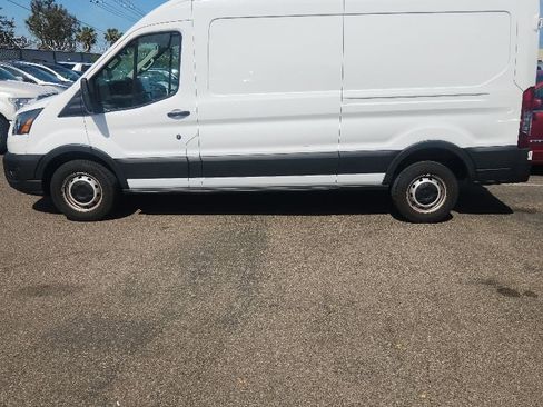 Used 2023 Ford Transit 250 Medium Roof RWD image 10