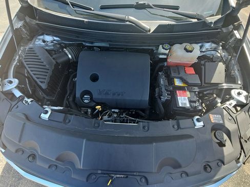 Used 2020 Chevrolet Traverse LS FWD image 35