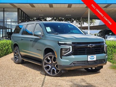 New 2026 Chevrolet Suburban RST w/ RST Capability Package AWD/4WD image 2