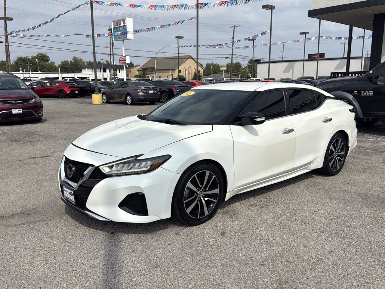 Used 2021 Nissan Maxima 3.5 SV w/ Floor Mat Group FWD image 2