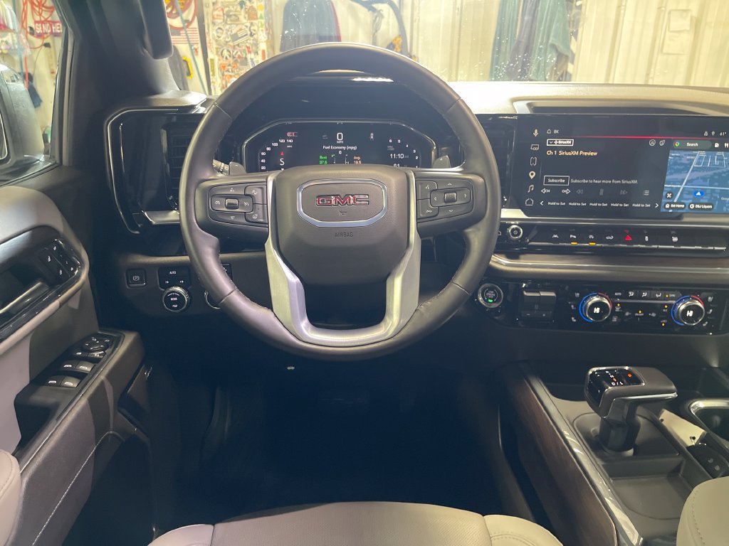 Used 2024 GMC Sierra 1500 SLT w/ SLT Premium Plus Package AWD/4WD image 25