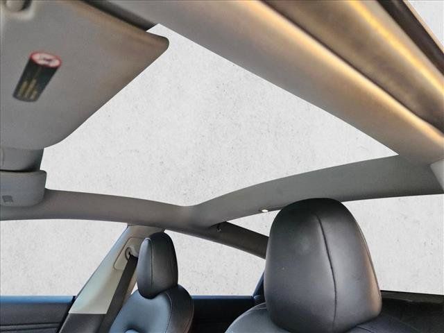 Used 2021 Tesla Model 3 Long Range AWD/4WD image 25