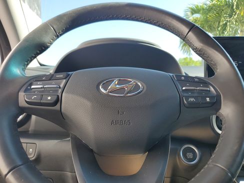 Used 2023 Hyundai Kona Limited FWD image 22