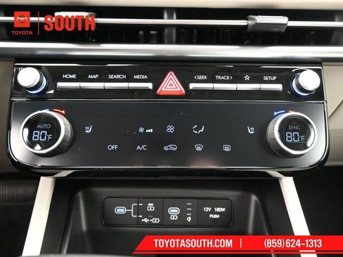Used 2025 Hyundai Tucson SEL FWD image 12