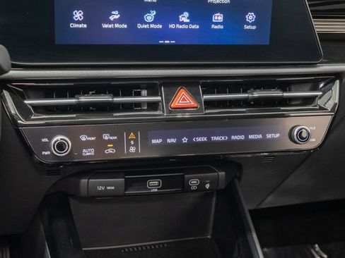 Used 2023 Kia Niro Wind FWD image 19