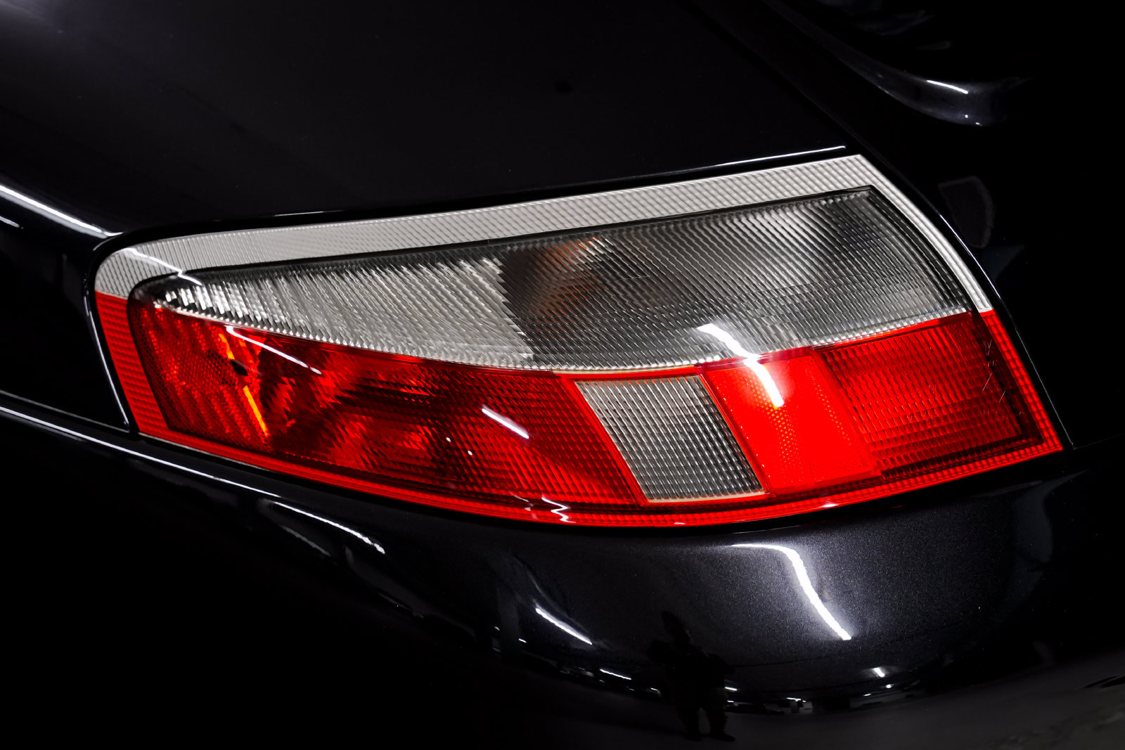 Used 2003 Porsche 911 Carrera RWD image 29