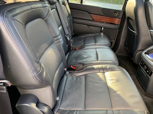 Used 2023 Lincoln Navigator L Reserve AWD/4WD image 16