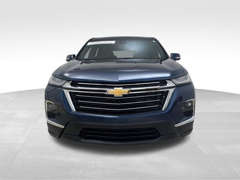 Used 2023 Chevrolet Traverse LT FWD image 8