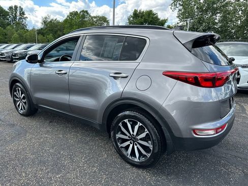 Used 2018 Kia Sportage EX w/ EX Premium Package AWD/4WD image 9