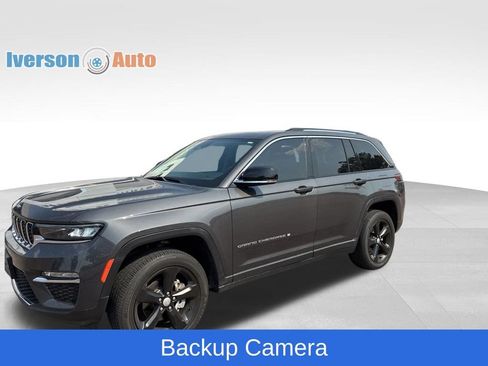 Used 2023 Jeep Grand Cherokee Limited w/ Trailer Tow Prep Group (B) AWD/4WD image 6