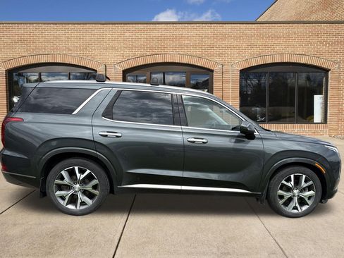 Used 2022 Hyundai Palisade Limited AWD/4WD image 2