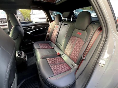 Used 2024 Audi RS 6 performance image 29