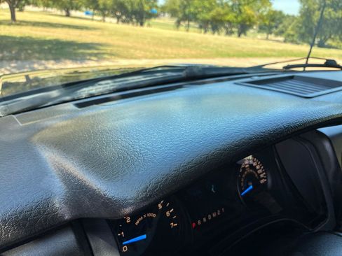 Used 2013 Ford F150 XL w/ Mid Equipment Group RWD image 38
