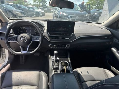 Used 2023 Nissan Altima 2.5 SL AWD/4WD image 19