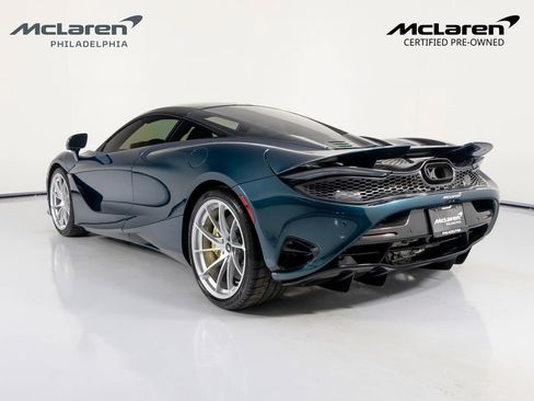 Used 2025 McLaren 750S RWD image 3