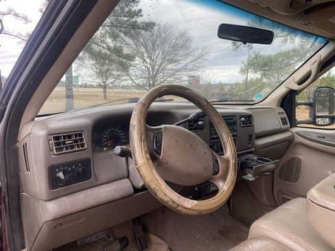 Used 2002 Ford F350 Lariat image 16