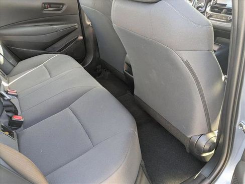 Used 2022 Toyota Corolla LE image 17