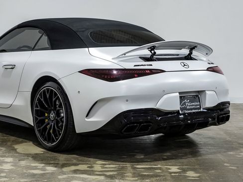 Used 2022 Mercedes-Benz SL 63 AMG 4MATIC image 15