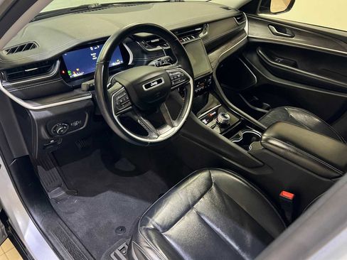 Used 2021 Jeep Grand Cherokee L Limited w/ Trailer Tow Group (B) image 2