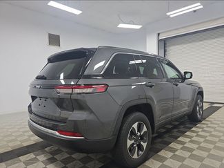 Used 2023 Jeep Grand Cherokee 4WD 4xe video 3