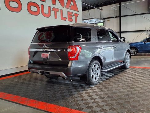 Used 2019 Ford Expedition XLT w/ Equipment Group 202A AWD/4WD image 6