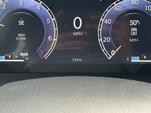 New 2026 Jeep Grand Cherokee Altitude image 25