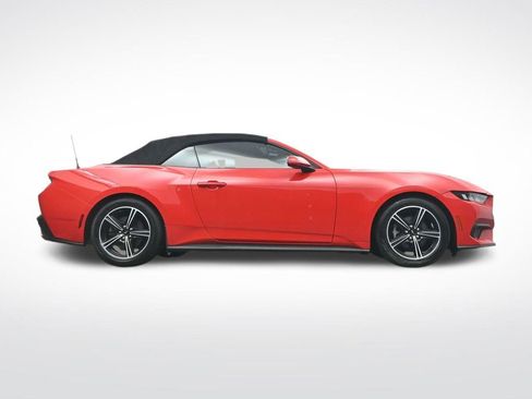Used 2024 Ford Mustang Convertible image 33