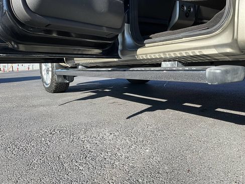 Used 2010 Ford F150 Lariat image 38