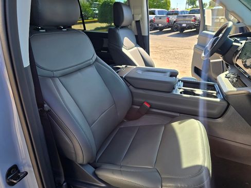 New 2026 Ford Expedition Active RWD image 13
