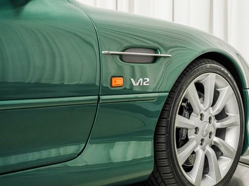 Used 2003 Aston Martin DB7 Vantage image 46