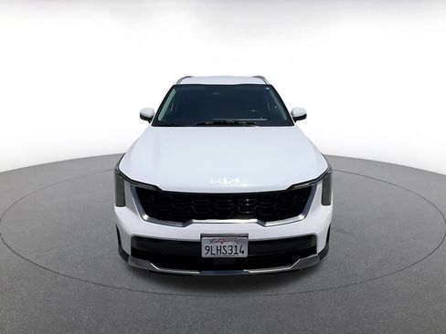 Used 2024 Kia Sorento S FWD image 4