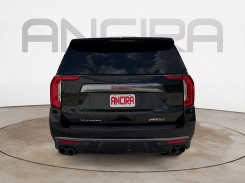 Used 2024 GMC Yukon XL AT4 w/ AT4 Premium Plus Package AWD/4WD image 8