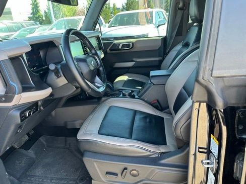 Used 2023 Ford Bronco Wildtrak AWD/4WD image 5