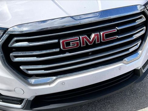 Used 2022 GMC Terrain SLT w/ Tech Package image 30