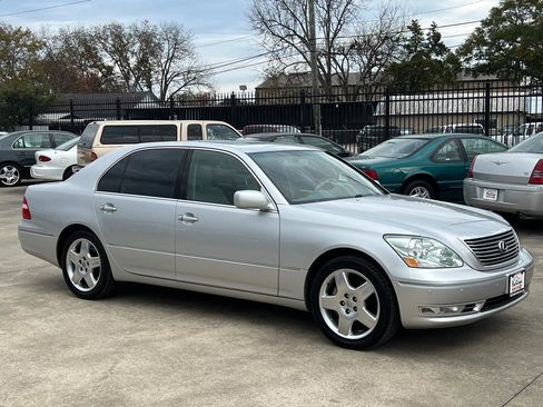 Used 2005 Lexus LS 430 image 7