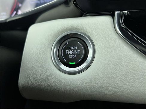 Certified 2023 GMC Canyon AT4X image 17