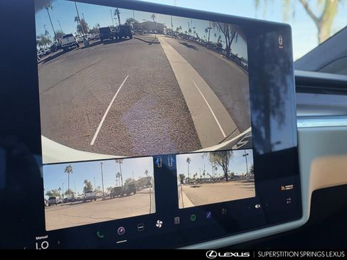 Used 2022 Tesla Model X Plaid image 17